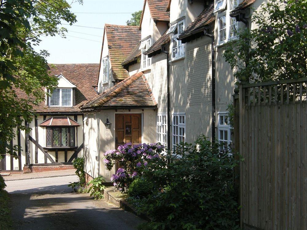Motts Bed & Breakfast Great Dunmow Exterior photo